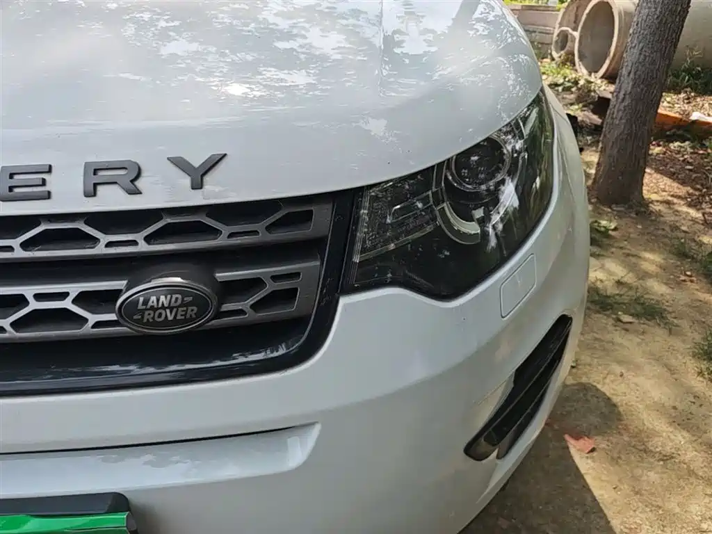 Land Rover Discovery Sport — фото 24