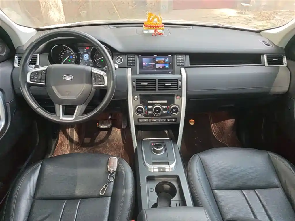 Land Rover Discovery Sport — фото 10