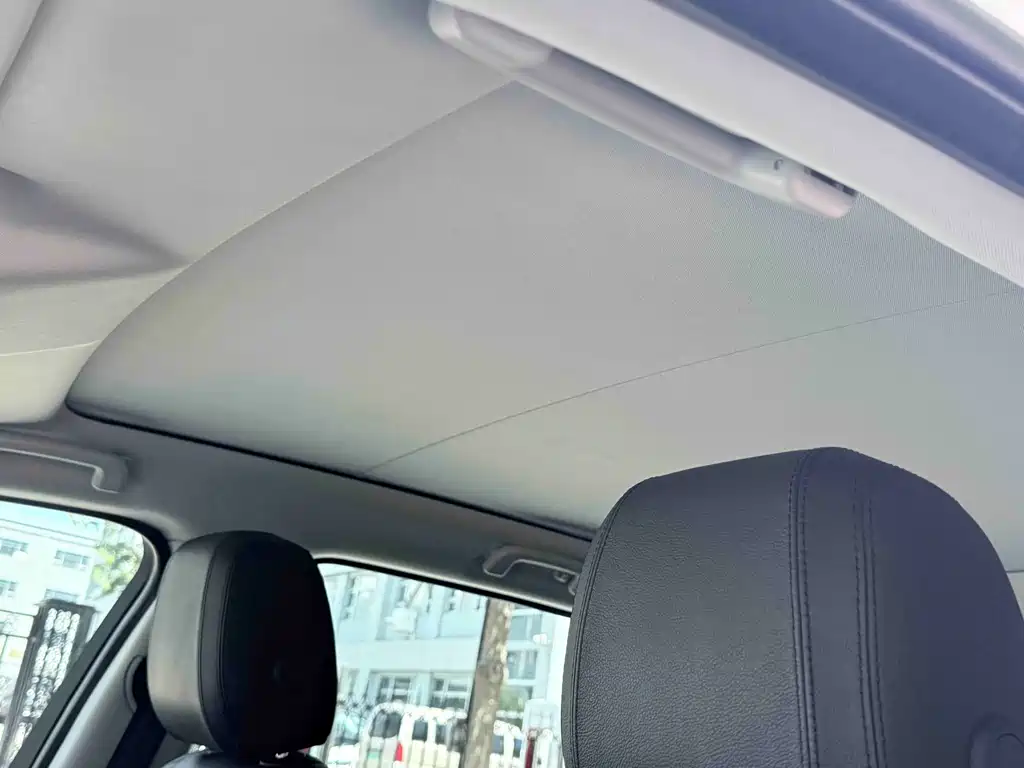 Land Rover Discovery Sport — фото 11