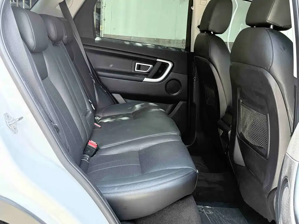 Land Rover Discovery Sport — фото 13