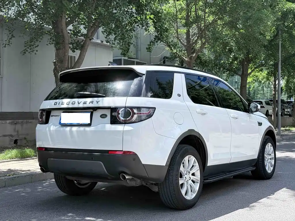 Land Rover Discovery Sport — фото 20