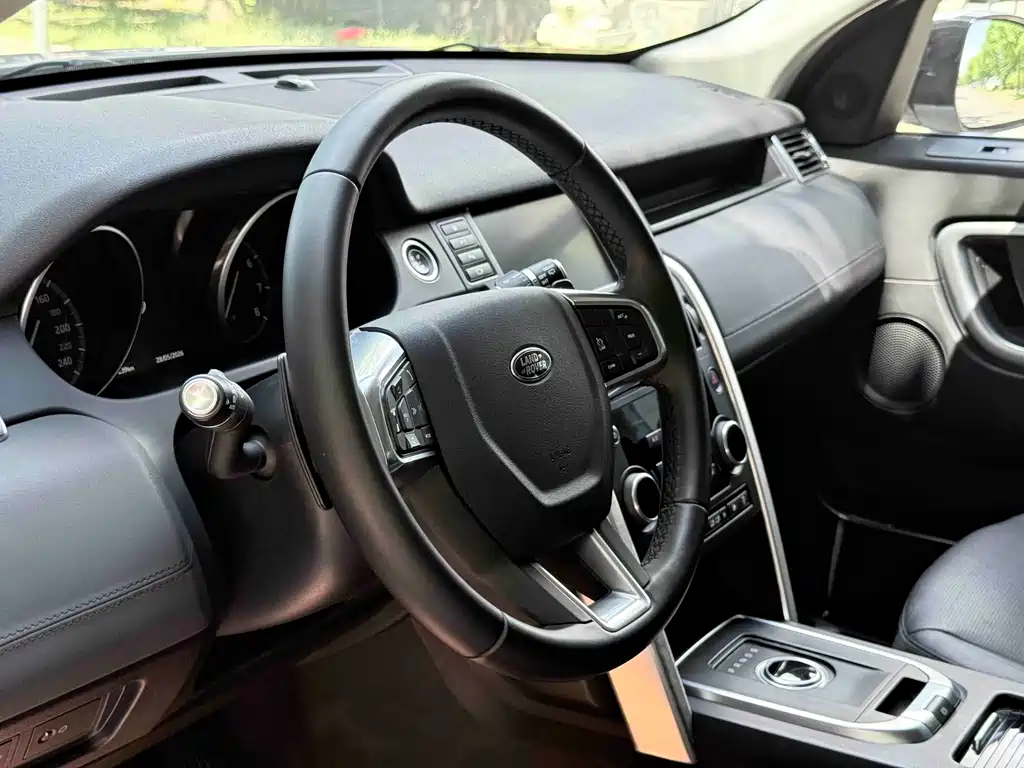 Land Rover Discovery Sport — фото 8