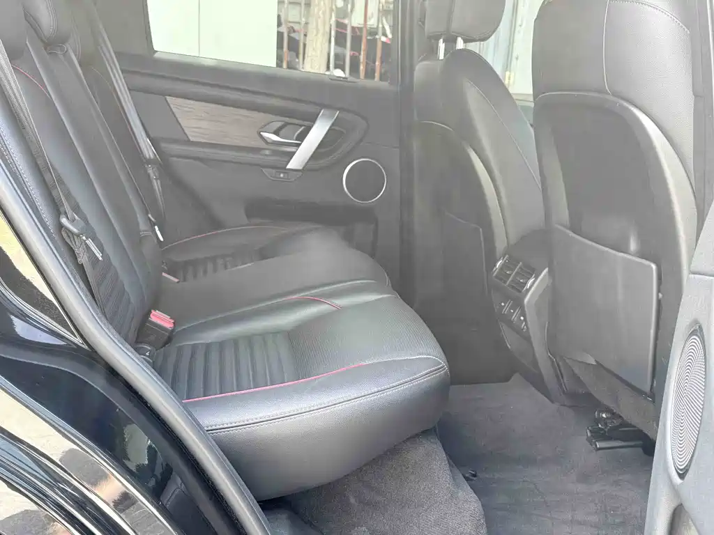 Land Rover Discovery Sport — фото 13