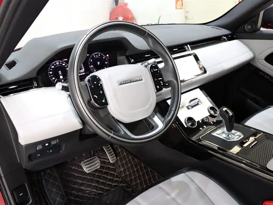 Land Rover Evoque — фото 9