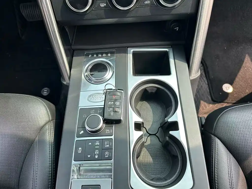 Land Rover Discovery — фото 13