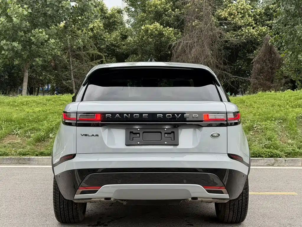 Land Rover Velar — фото 13