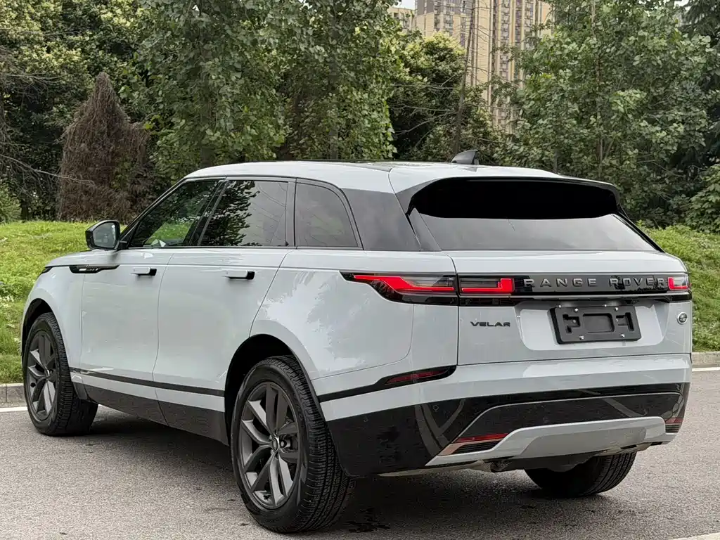 Land Rover Velar — фото 14