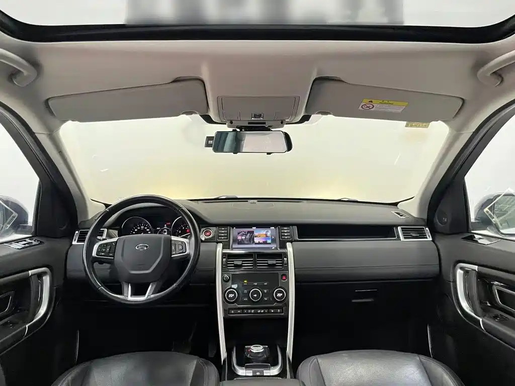 Land Rover Discovery Sport — фото 8