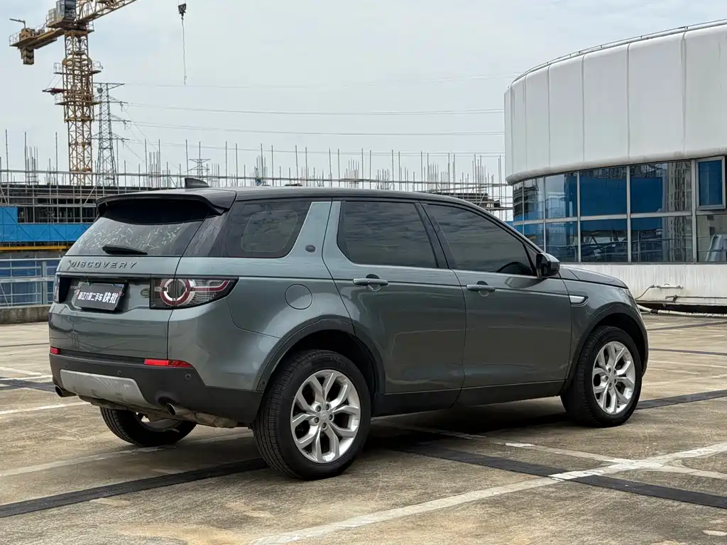 Land Rover Discovery Sport — фото 13