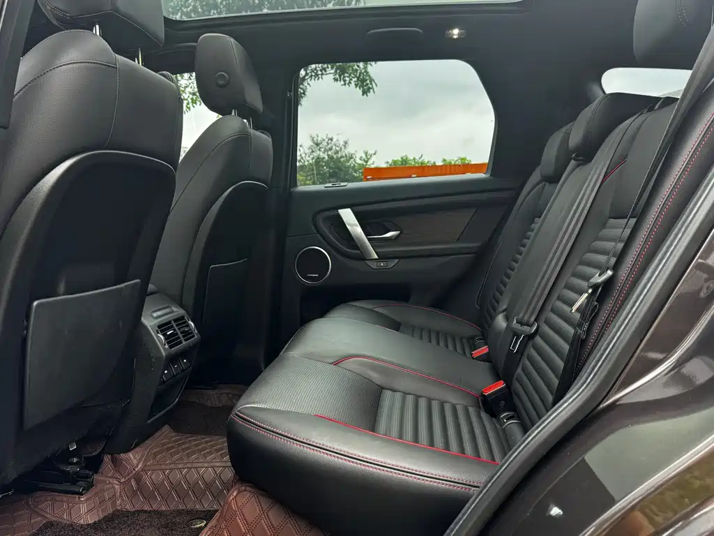Land Rover Discovery Sport — фото 13