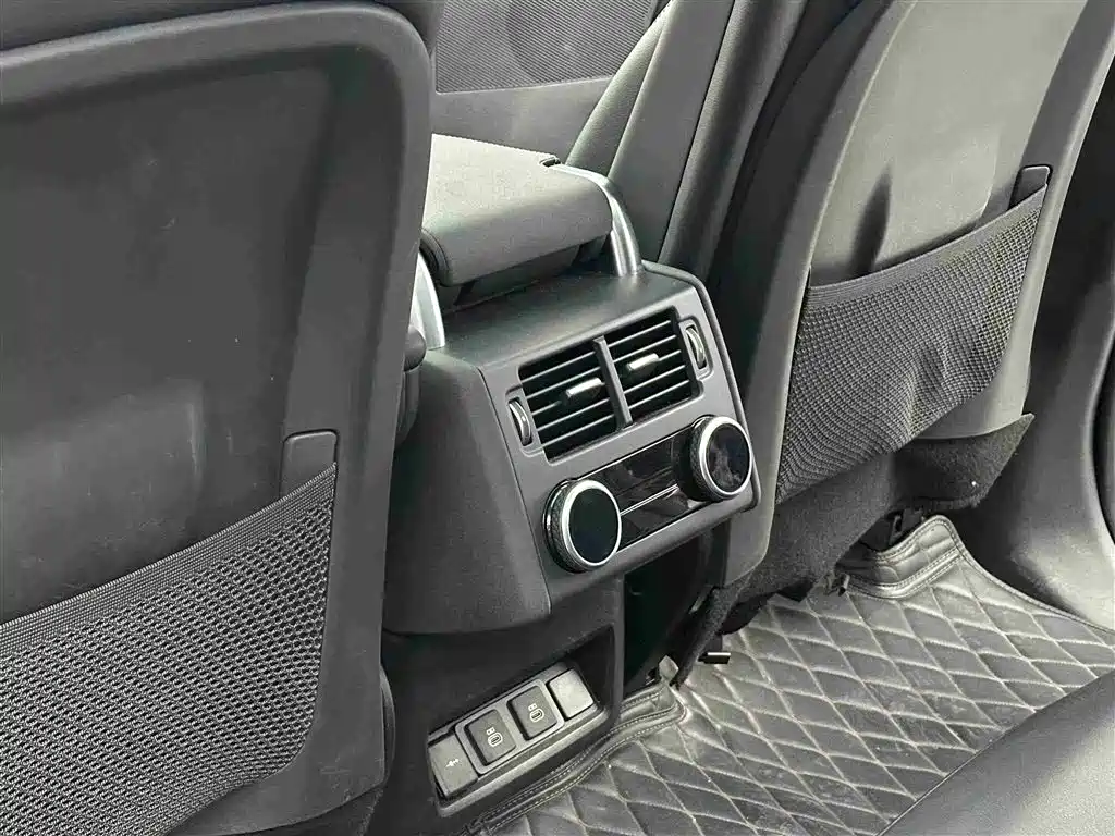 Land Rover Discovery — фото 11