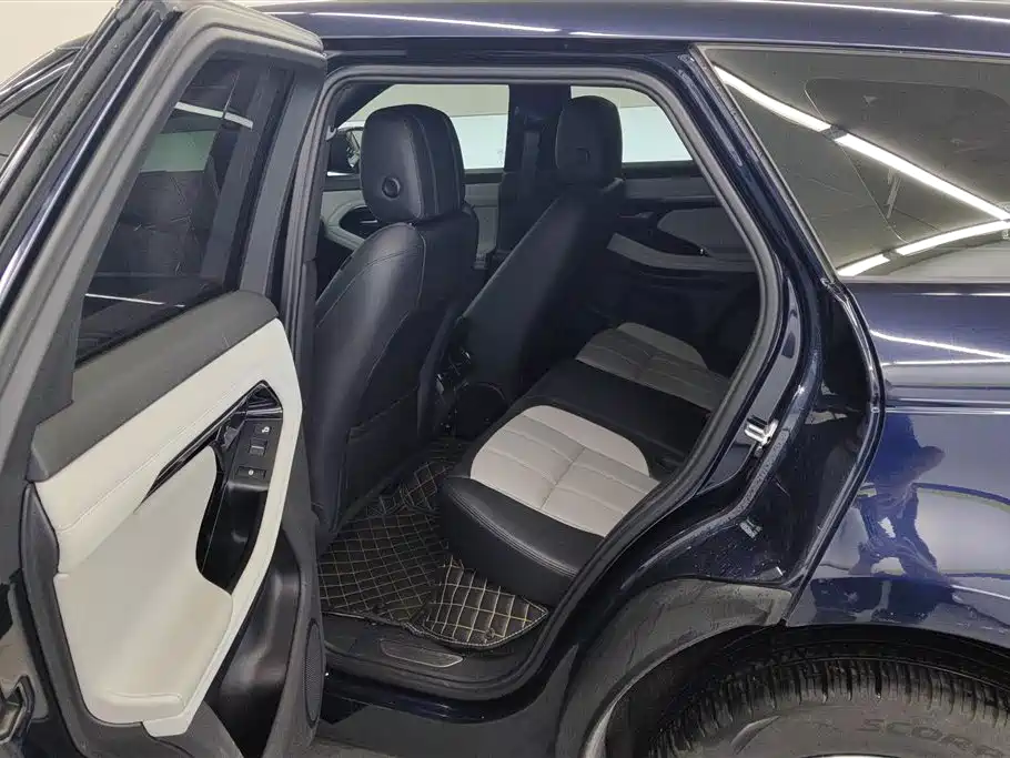 Land Rover Evoque — фото 11
