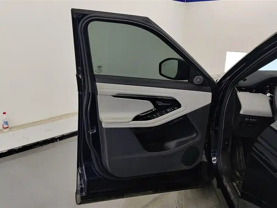 Land Rover Evoque — фото 7