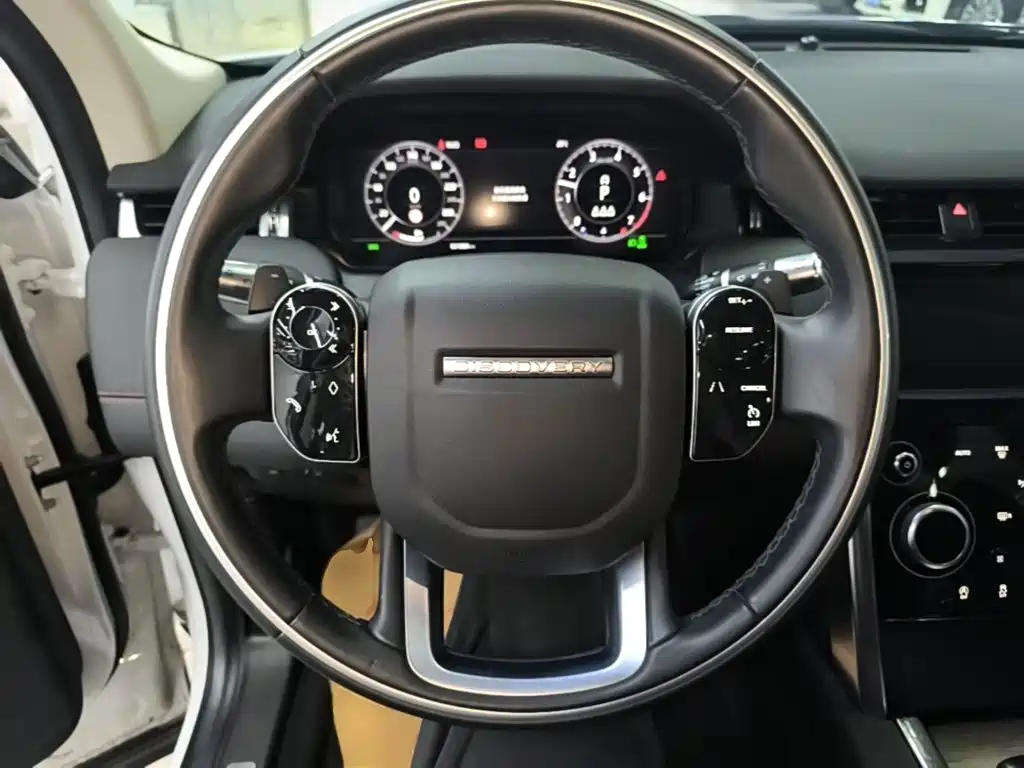 Land Rover Discovery Sport — фото 11