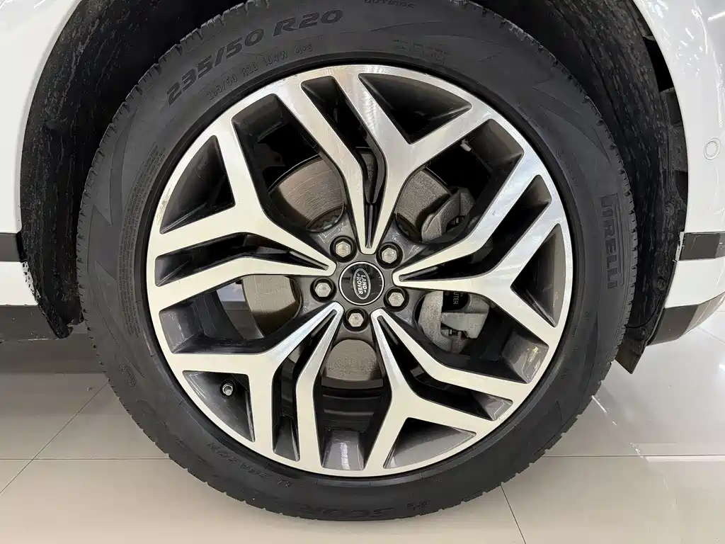Land Rover Evoque — фото 15