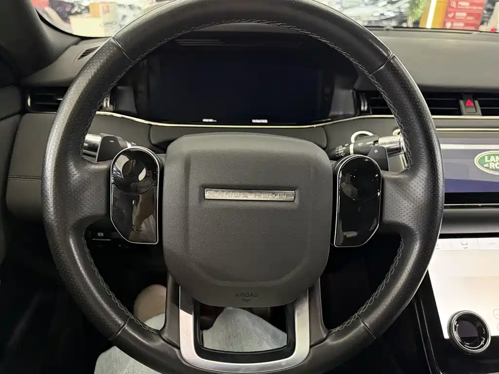 Land Rover Evoque — фото 6