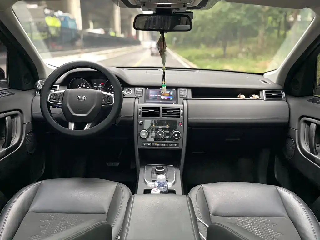Land Rover Discovery Sport — фото 17