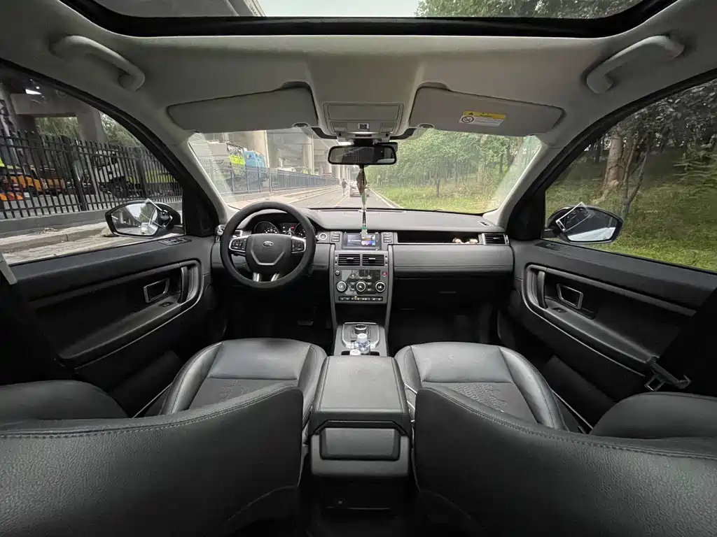 Land Rover Discovery Sport — фото 18