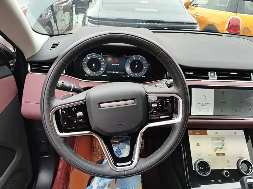 Land Rover Evoque — фото 11