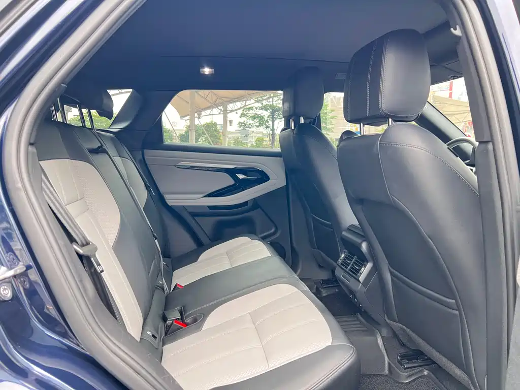 Land Rover Evoque — фото 15