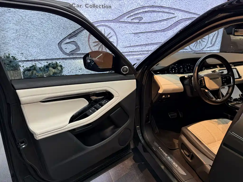 Land Rover Evoque — фото 11
