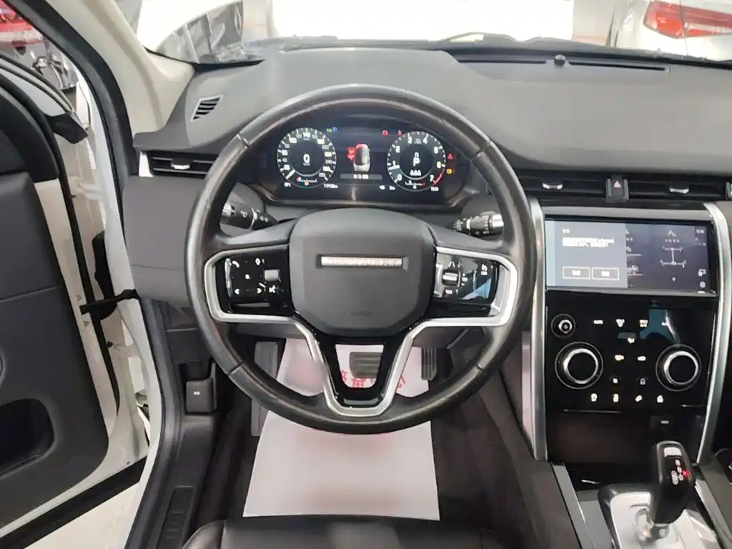 Land Rover Discovery Sport — фото 11