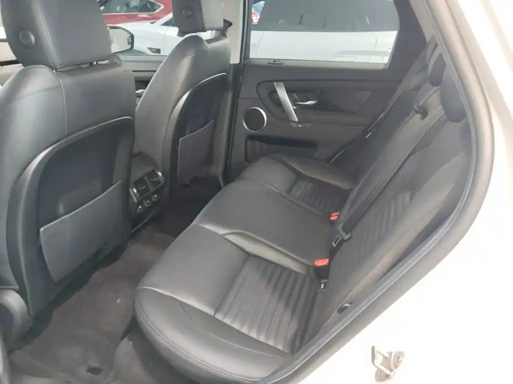 Land Rover Discovery Sport — фото 17