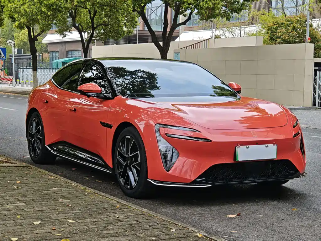 Avatr Avatr 06 — фото 3