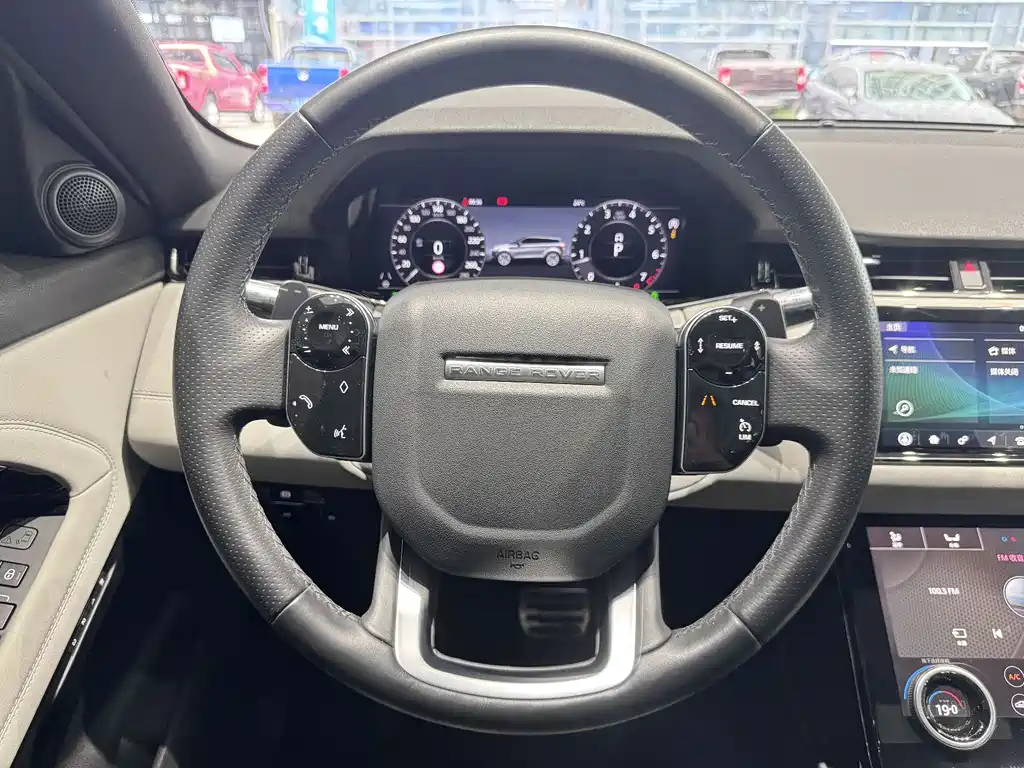 Land Rover Evoque — фото 7