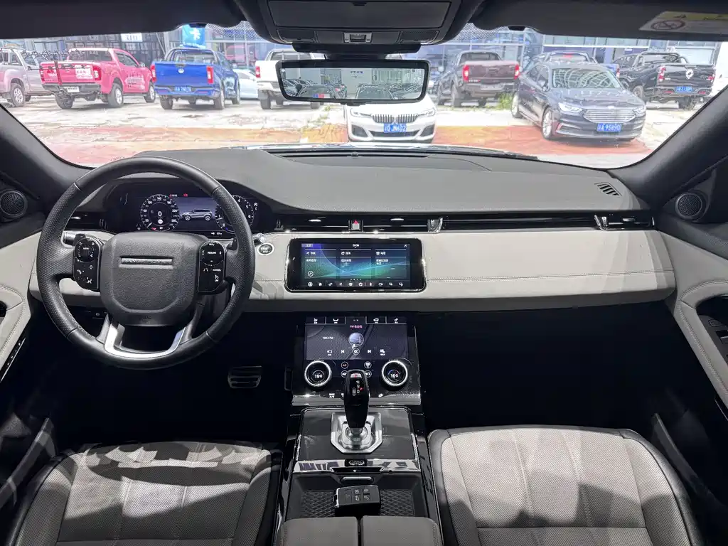 Land Rover Evoque — фото 10