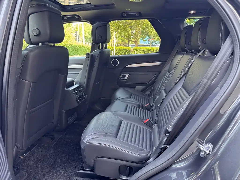 Land Rover Discovery — фото 17