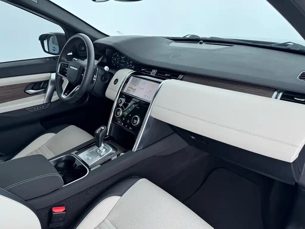 Land Rover Discovery Sport — фото 8