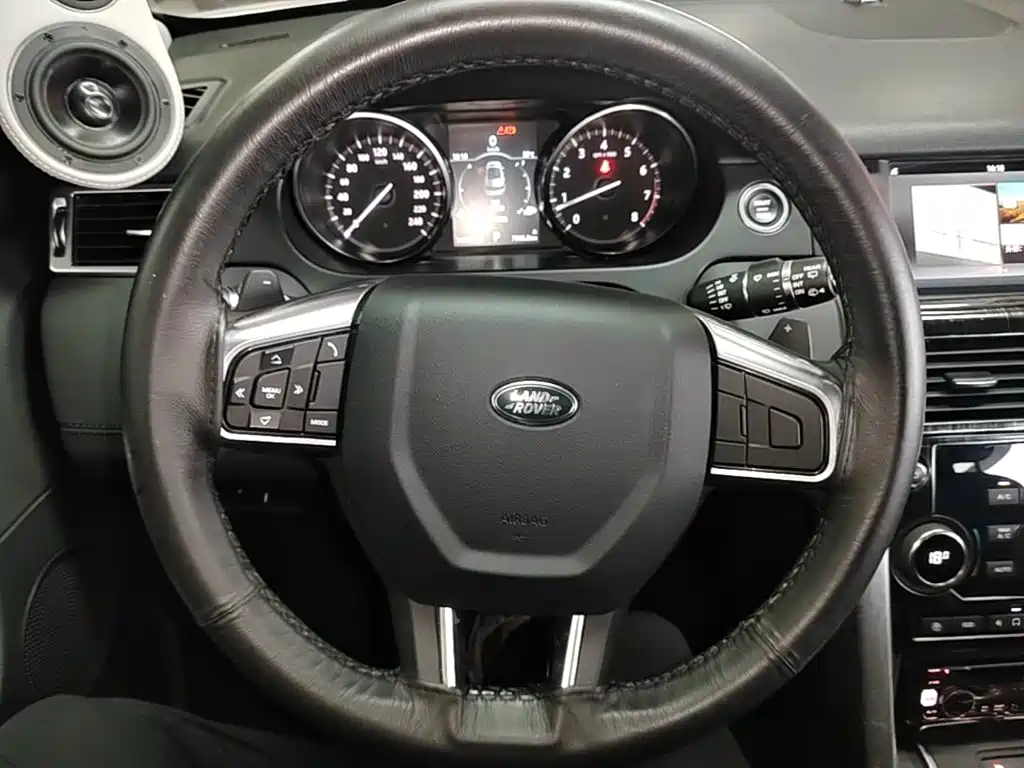 Land Rover Discovery Sport — фото 11