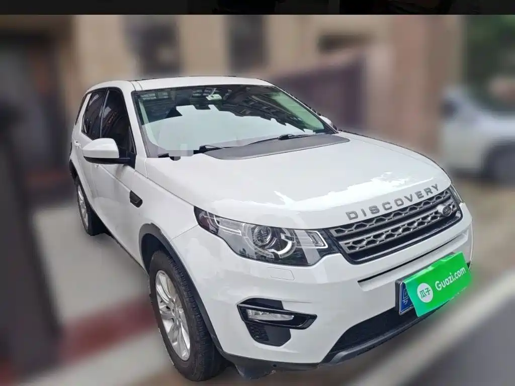Land Rover Discovery Sport — фото 25