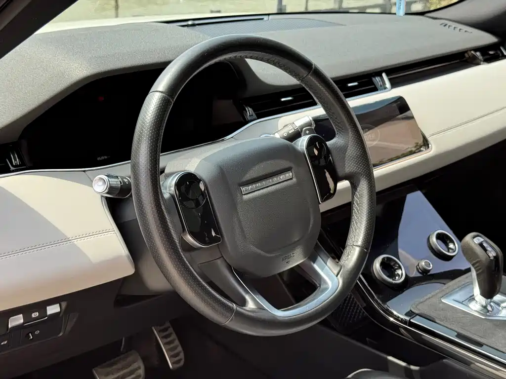 Land Rover Evoque — фото 10