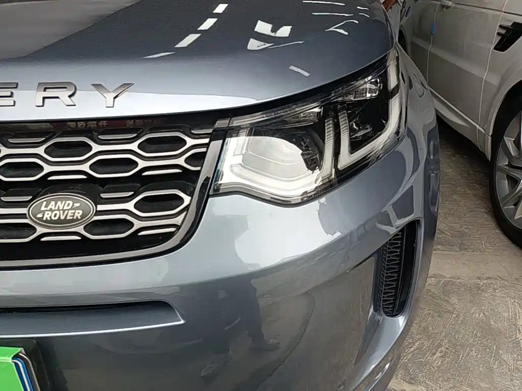 Land Rover Discovery Sport — фото 24