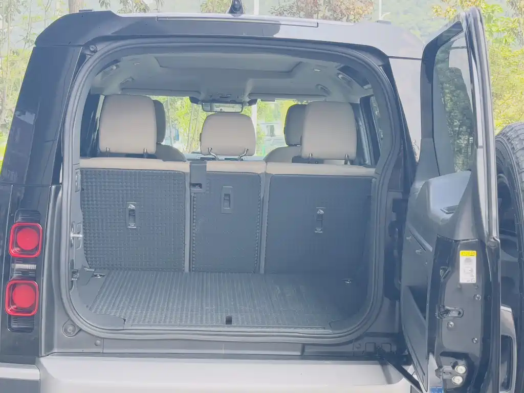 Land Rover Defender — фото 17
