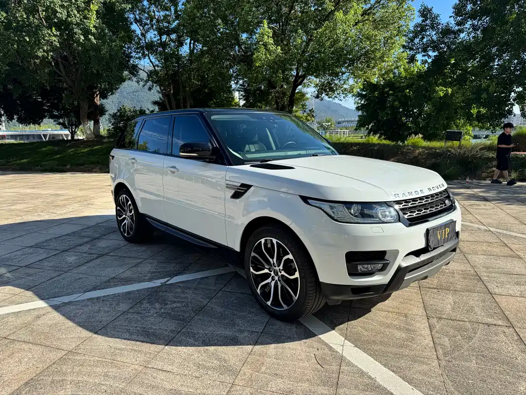 Land Rover Sport — фото 3