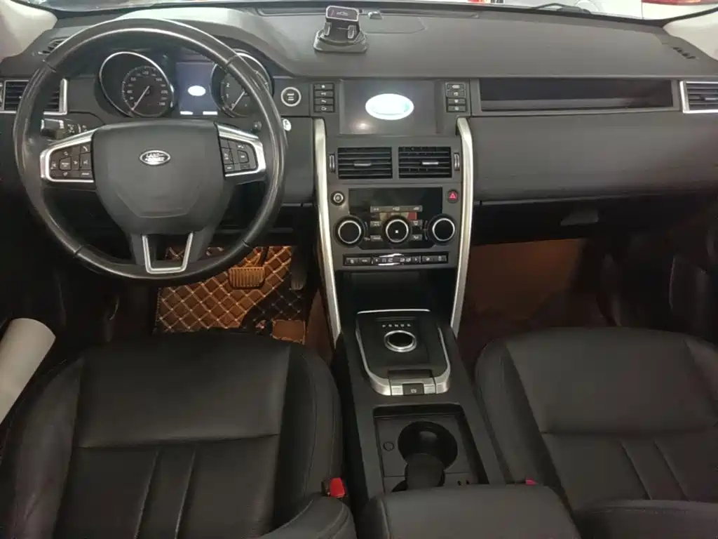 Land Rover Discovery Sport — фото 10