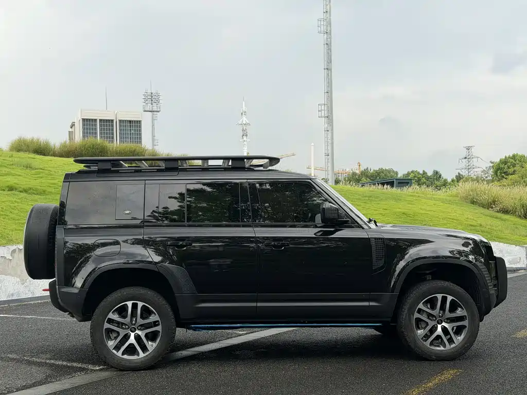 Land Rover Defender — фото 14