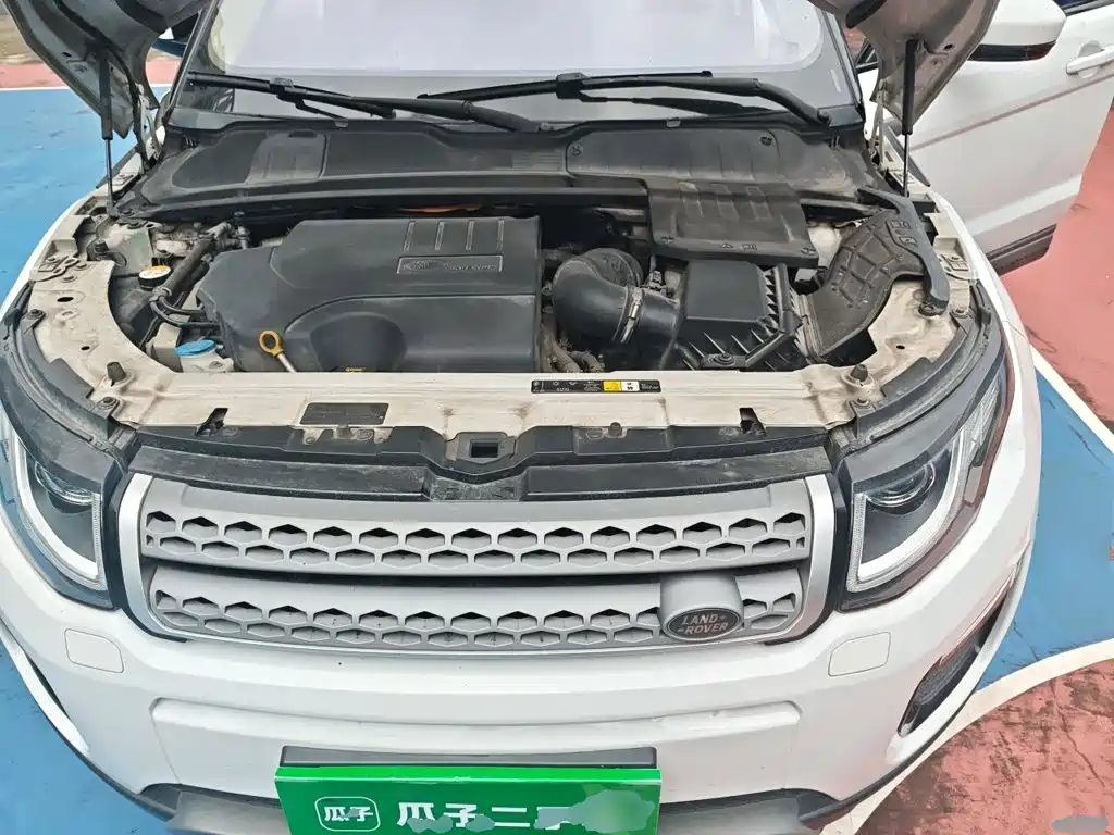 Land Rover Evoque — фото 11
