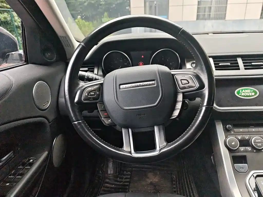 Land Rover Evoque — фото 3