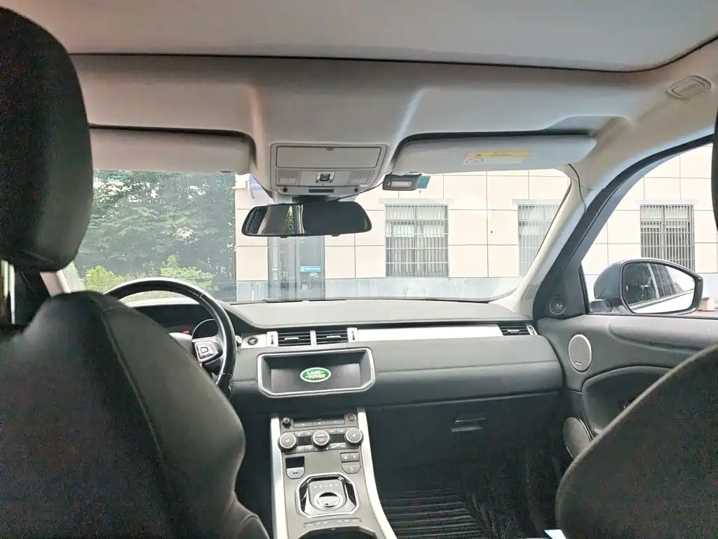 Land Rover Evoque — фото 9