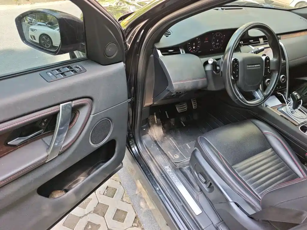 Land Rover Discovery Sport — фото 14