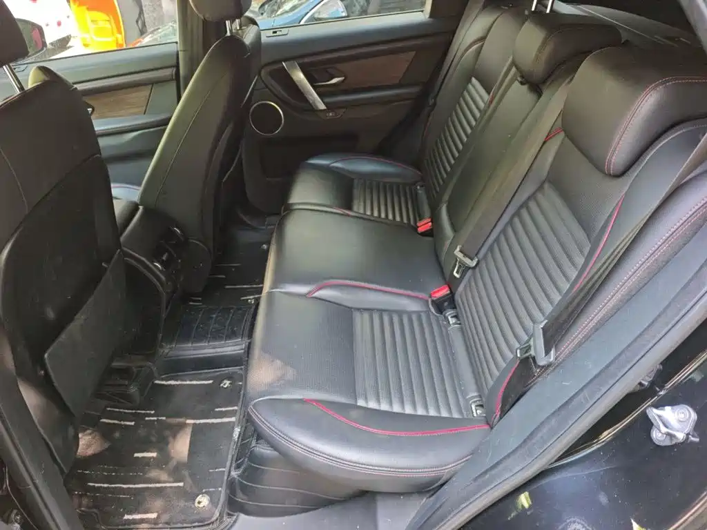 Land Rover Discovery Sport — фото 15