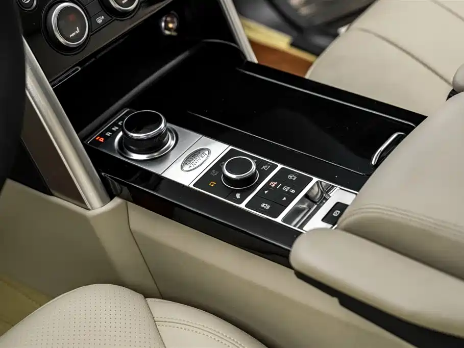 Land Rover Discovery — фото 15
