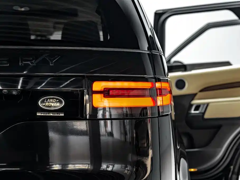 Land Rover Discovery — фото 36