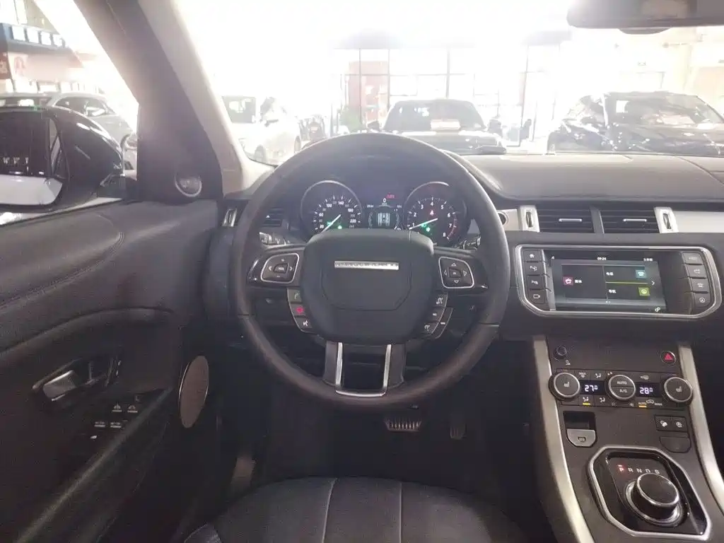 Land Rover Evoque — фото 3
