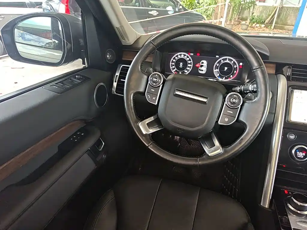 Land Rover Discovery — фото 11