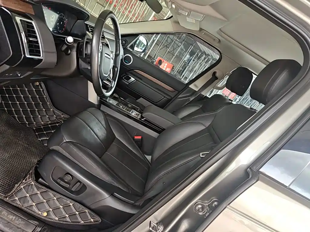 Land Rover Discovery — фото 15